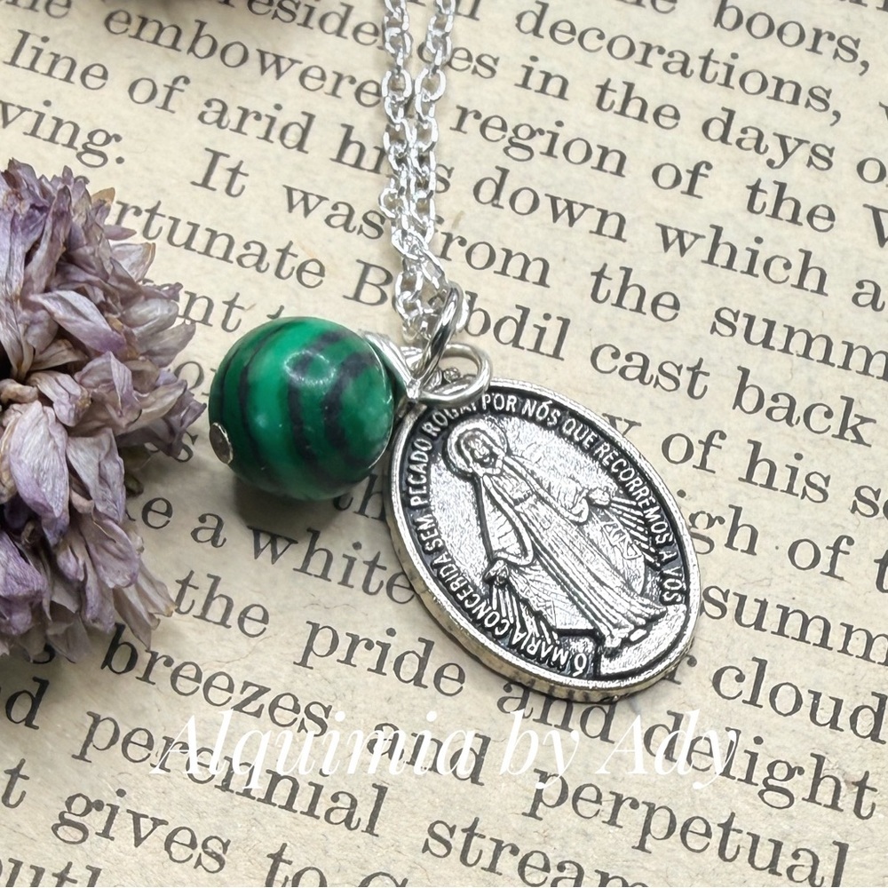 925 Sterling  Silver Necklace with Green malachite Bead